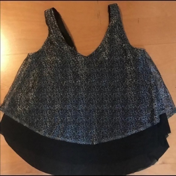 Express Dark Gray Shiny Flowy Crop Top Size XS - Picture 7 of 8
